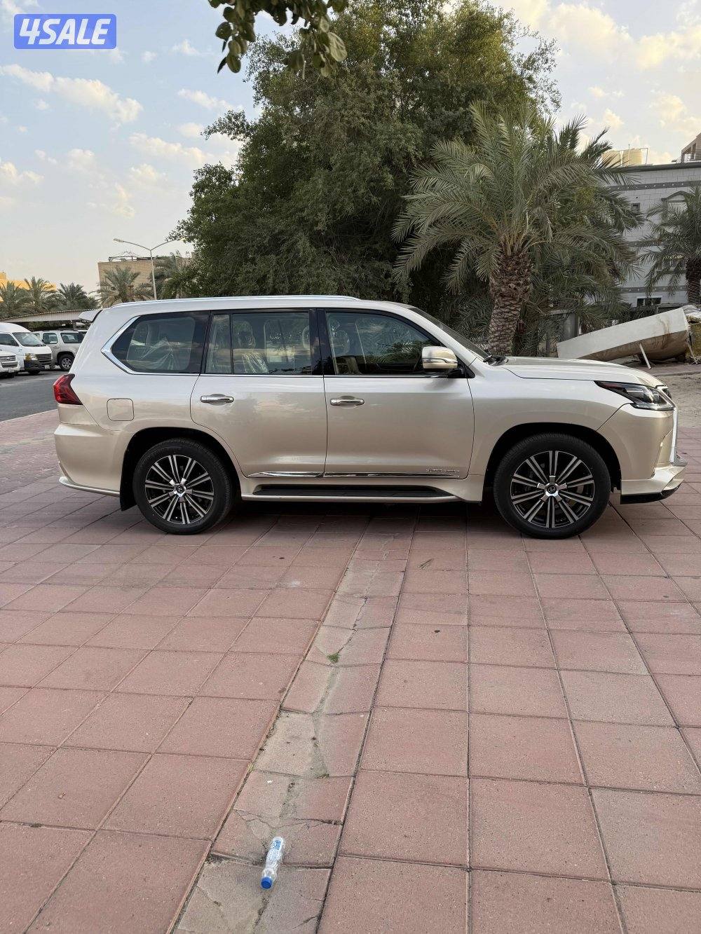 لكزس 2016 الساير صبغ وكاله الدرجة الاولي0