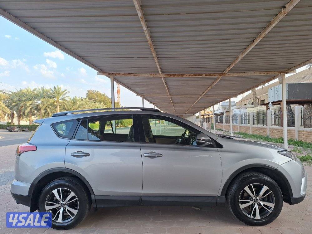 جيب تويوتا راف 20183