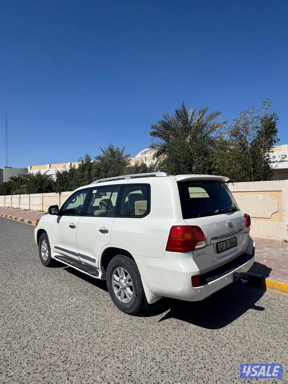 لاندكروزر موديل 20134