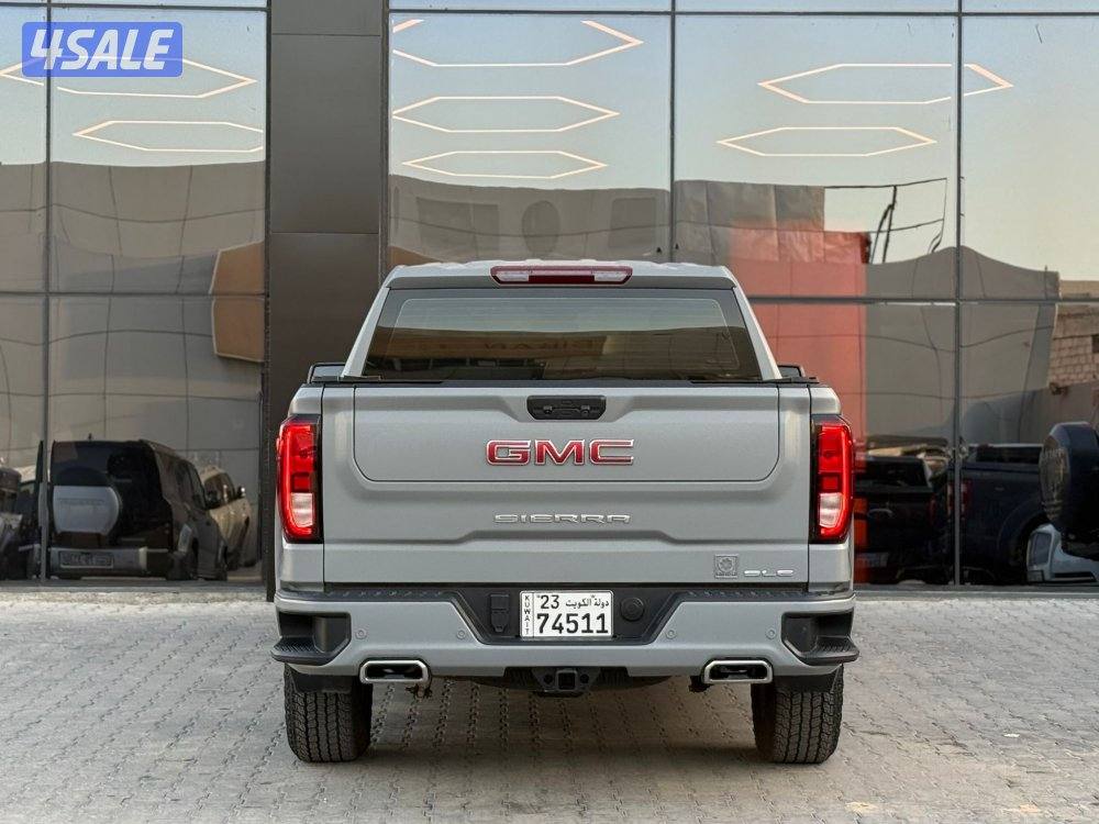 GMC SIERRA SLE 4*4 _2024 عداد 11 الف فقط5
