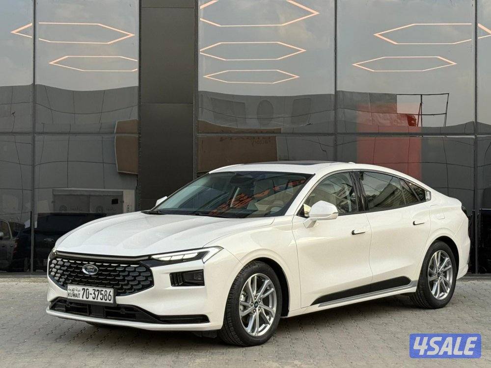 FORD TAURUS _2023 عداد 34 الف فقط1