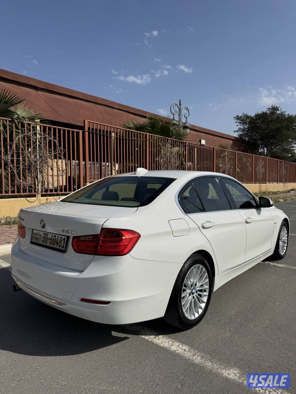 BMW 320i موديل 20152