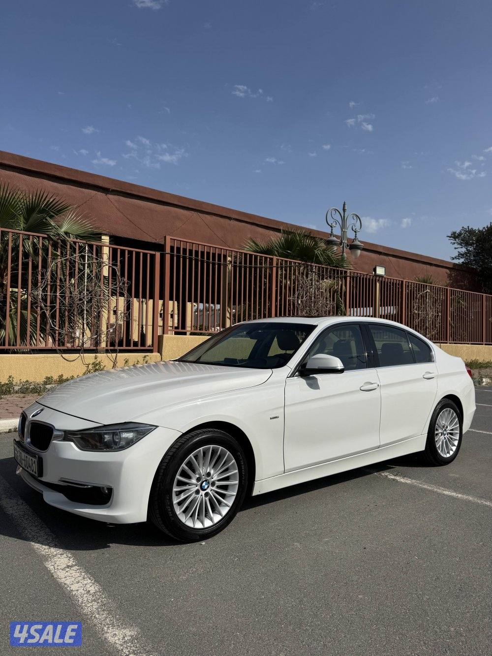 BMW 320i موديل 20153