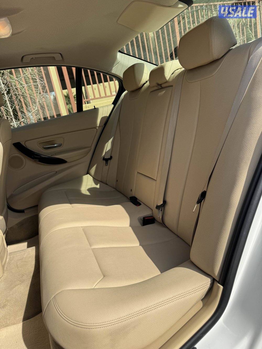 BMW 320i موديل 20158