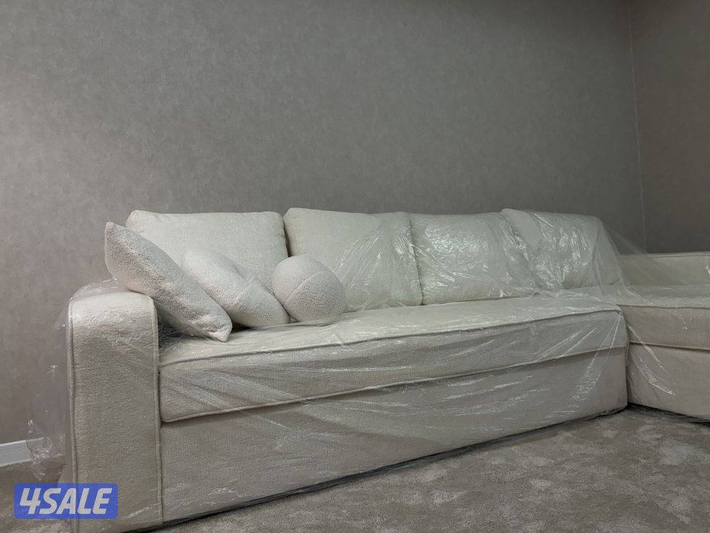 كنبه بقراطيسها لم يتم استخدامها حرف ال L مع مخدات ظهر وكوشيات1