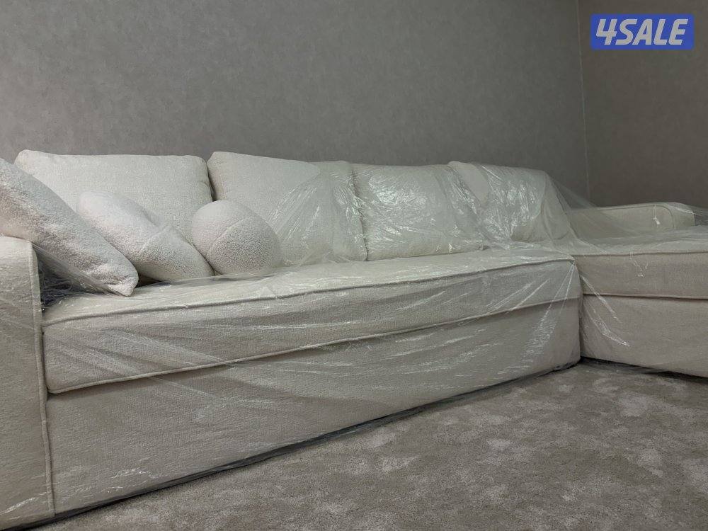 كنبه بقراطيسها لم يتم استخدامها حرف ال L مع مخدات ظهر وكوشيات2