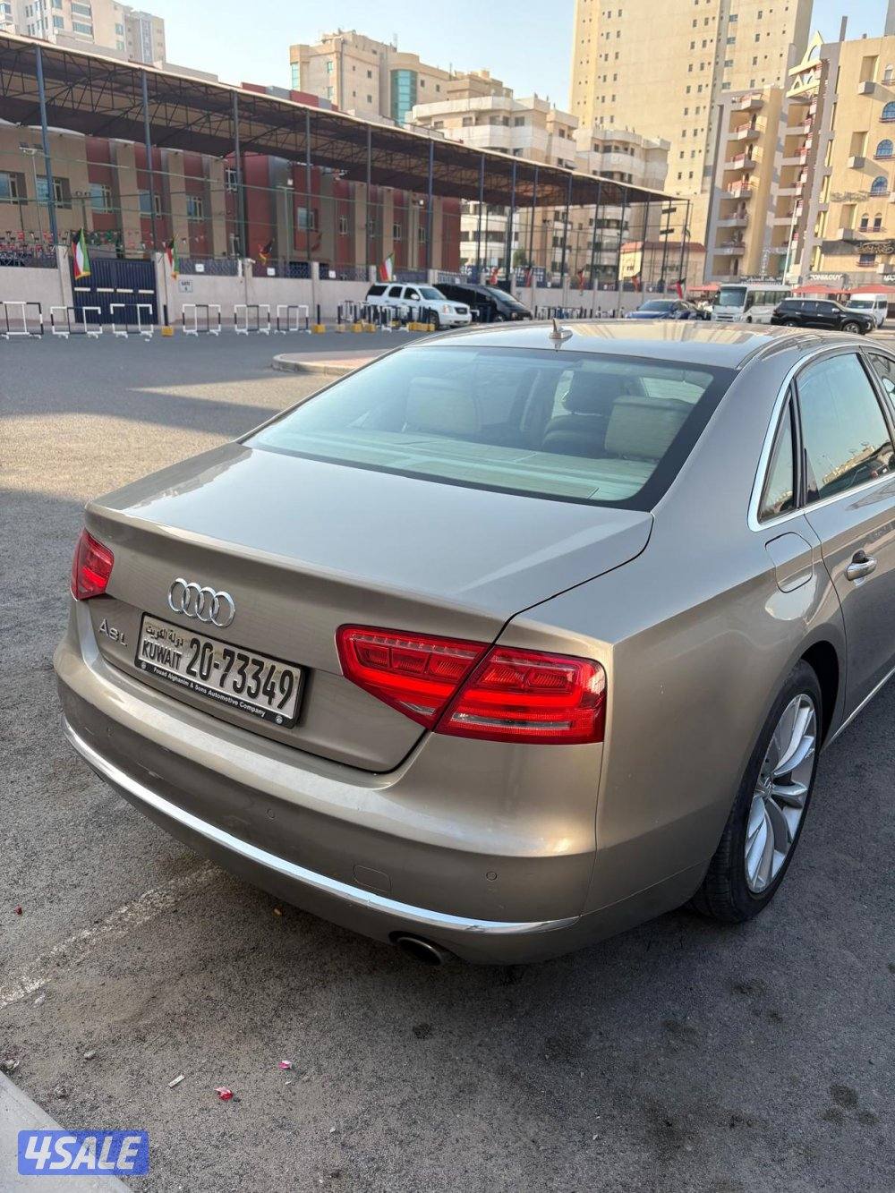 اودي A8 للبيع بحالة ممتازة شرط الفحص كامل المواصفات0