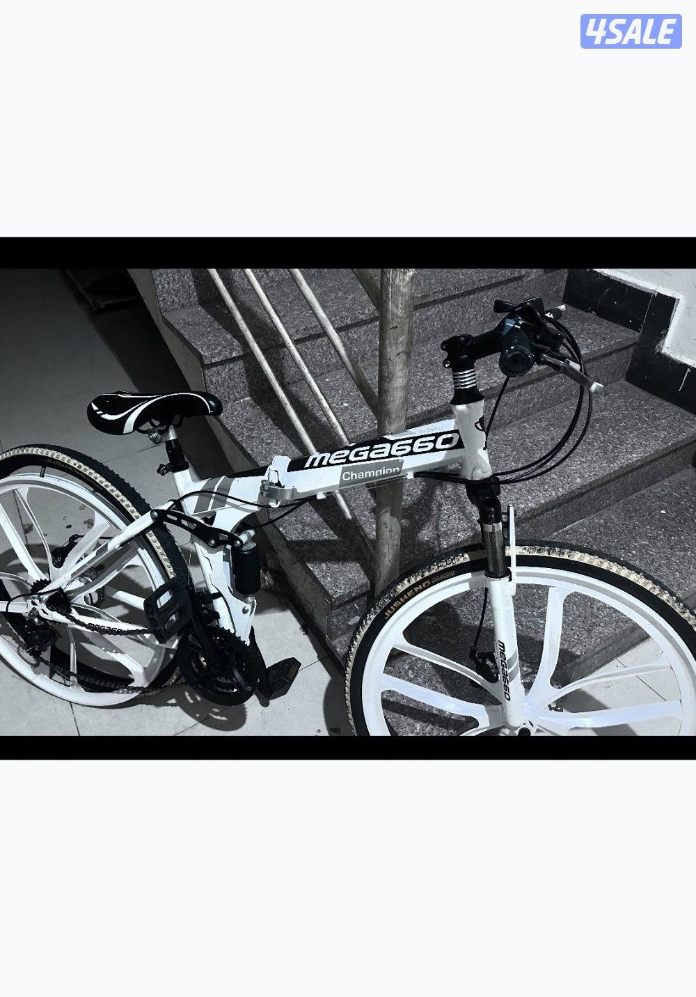 قاري كبير فيه خرابات بسيطه0