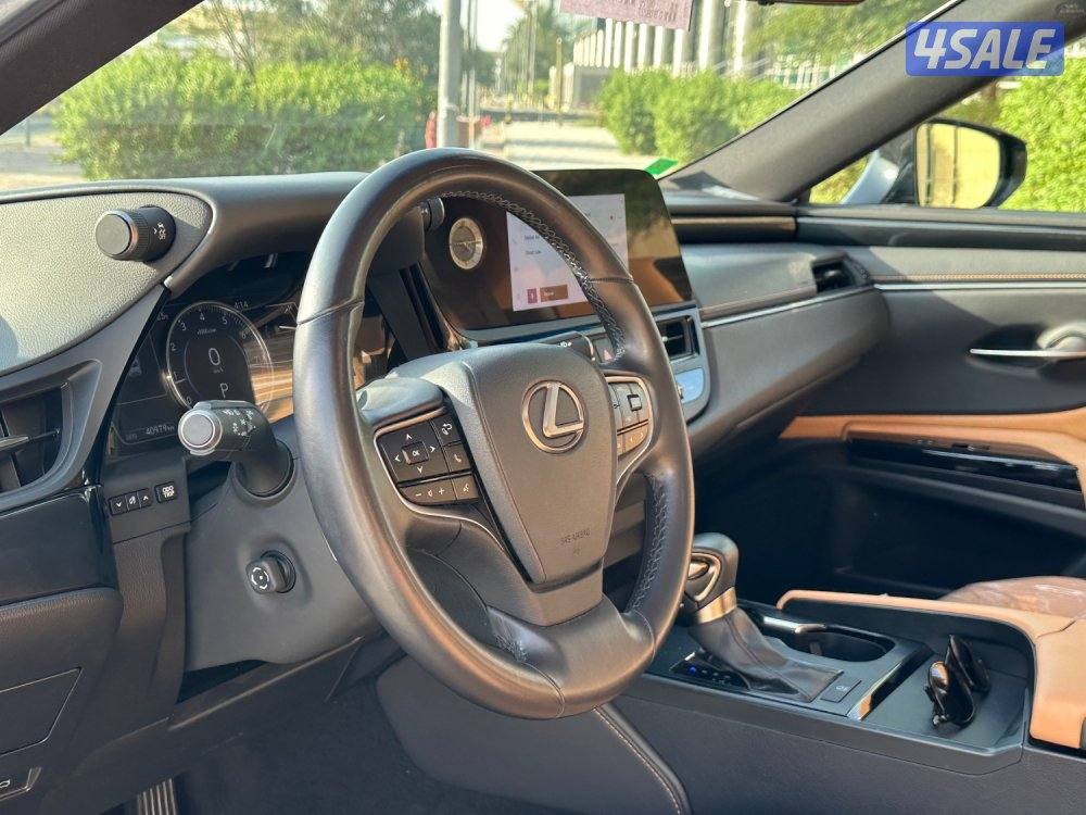 لكزس ES250 شرط الفحص 2023 ماشي 40 وارد الساير5