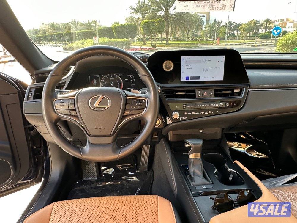 لكزس ES250 شرط الفحص 2023 ماشي 40 وارد الساير7