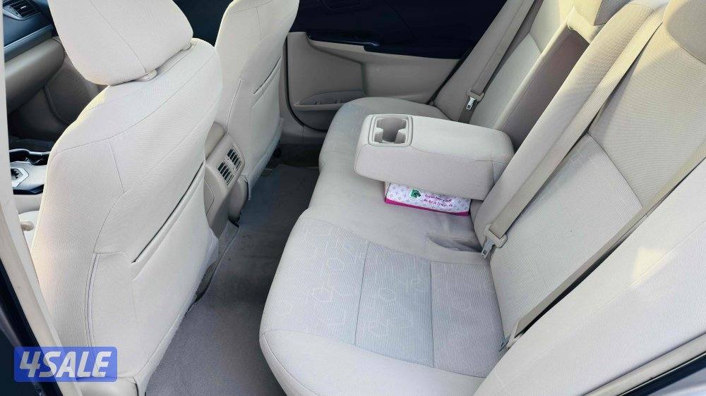 للبيع تويوتا كامري موديل 2014 بحالة ممتازة10