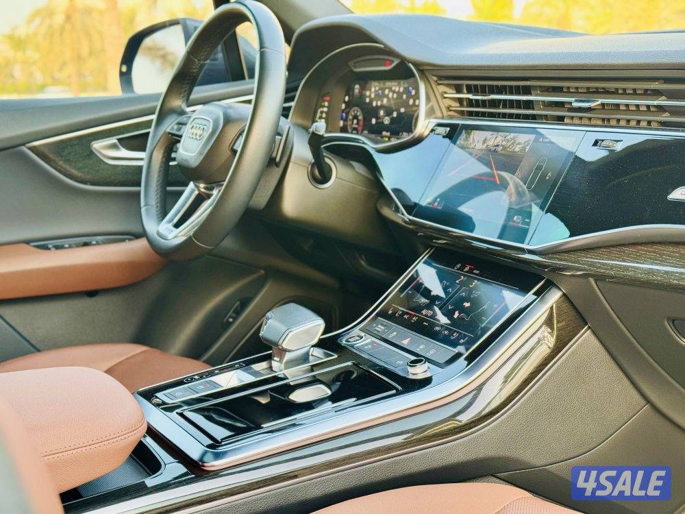 جيب اودي كيو٧ موديل ٢٠٢٢ عداد ٤٣ الف الغانم5