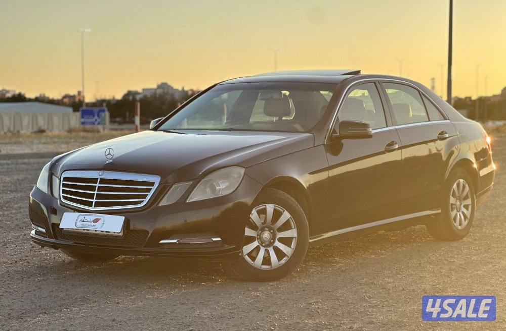 للبيع مرسيدس E200موديل20131