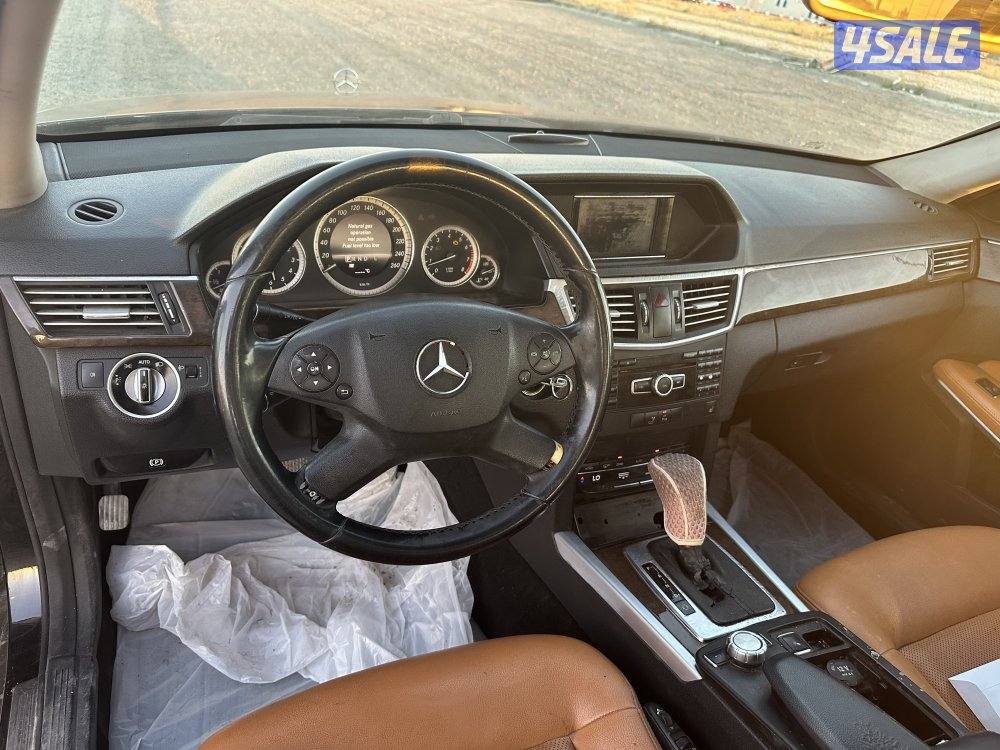 للبيع مرسيدس E200موديل20133