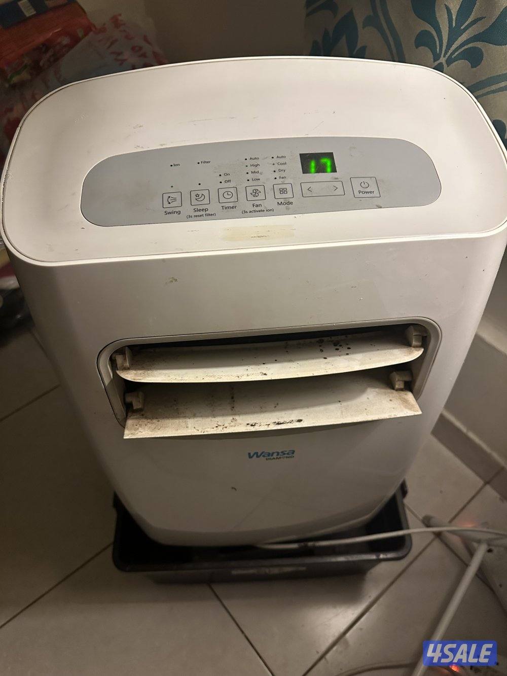 للبيع مكيف ونسا متنقل ( محمول ) كمبريسر4