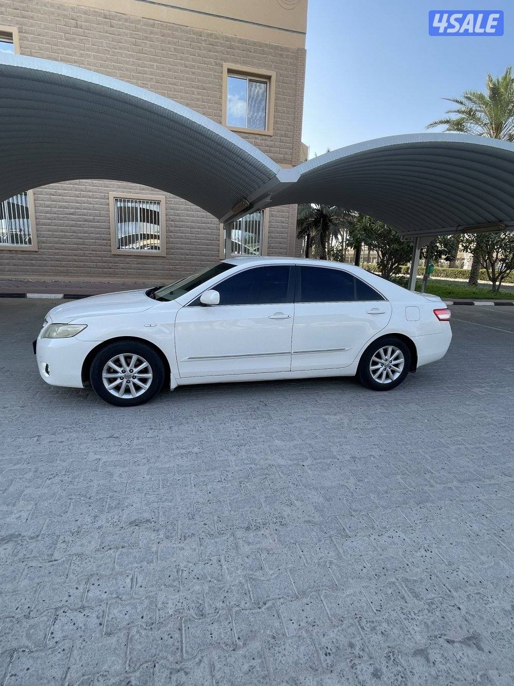 للبيع كامري 20110