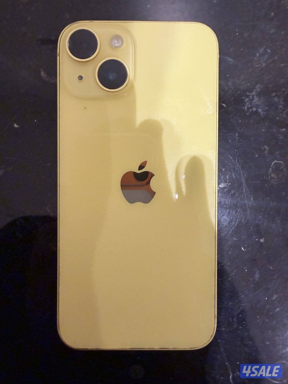 للبيع ايفون 14 العادي لون اصفر0