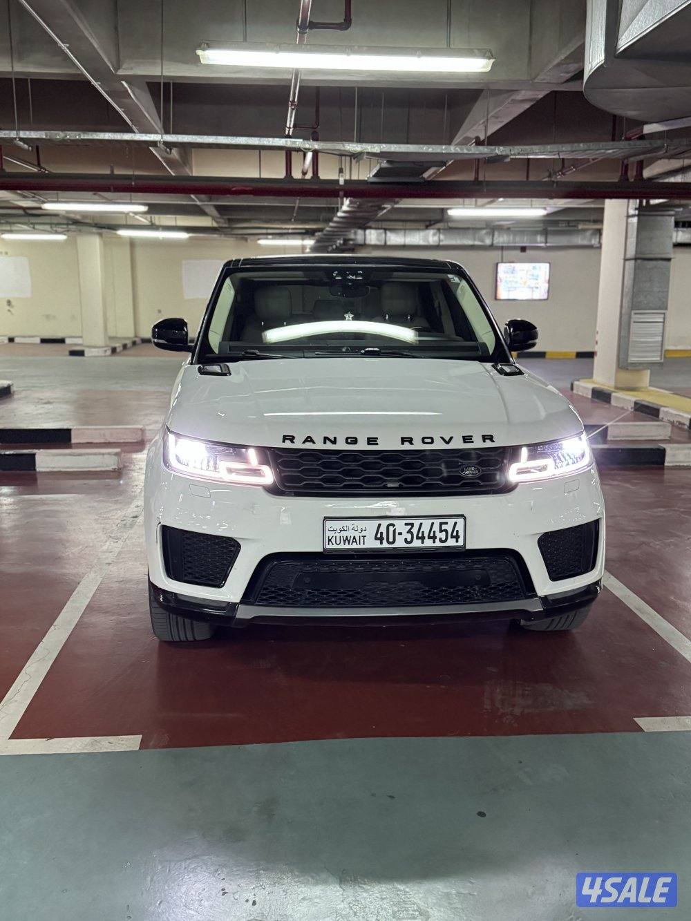 رنج روفر سيورت ٦ سلندر سوبر جارجر موديل ٢٠١٨ اللون ابيض موديل ٢٠١٨0