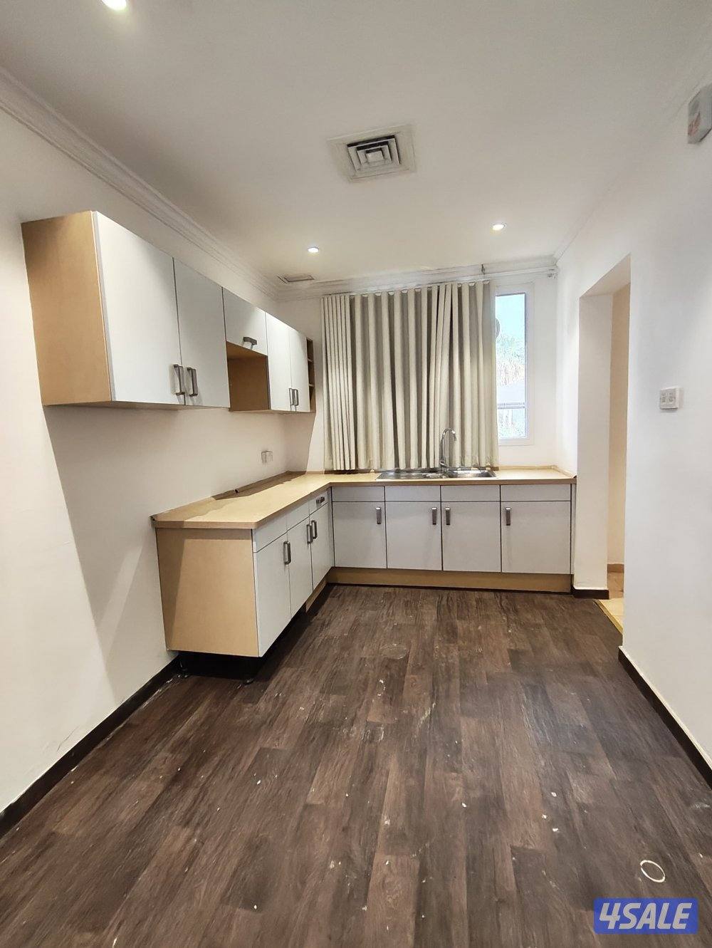 ابوالحصانية قطعة 11 شارع 75منزل 300