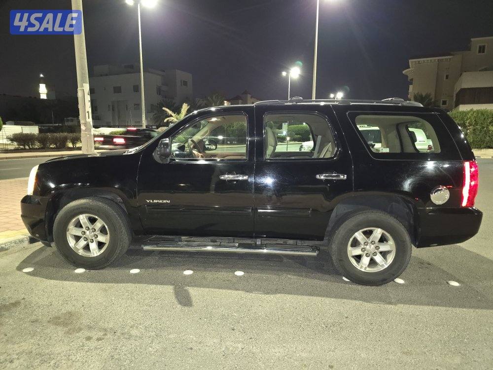 للبيع: جيب يوكن 2011
🔹 اللون: أسود
🔹 العداد: 160 ألف كم
🔹 الحالة: ن3