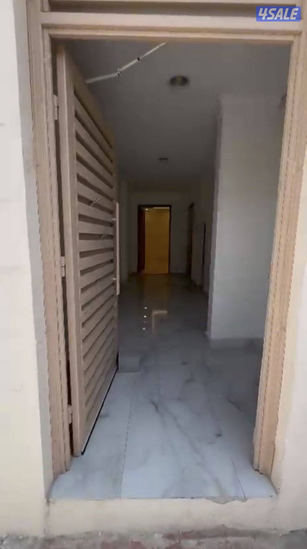 للايجار شقة العقيلة ق4 الدور الاول0