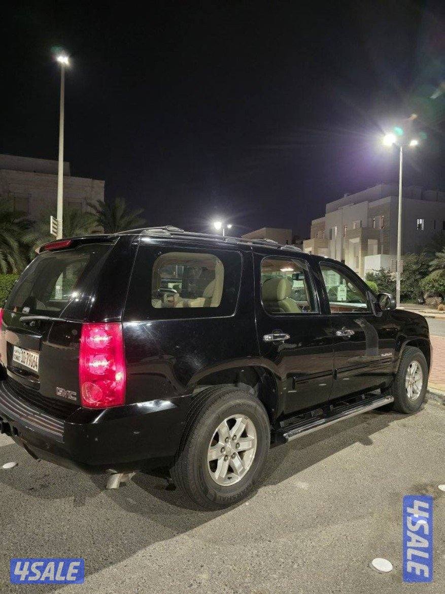 للبيع: جيب يوكن 2011
🔹 اللون: أسود
🔹 العداد: 160 ألف كم
🔹 الحالة: ن1