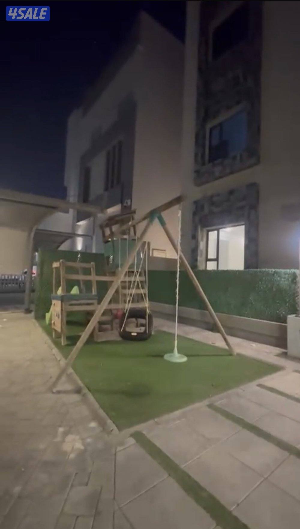 للايجار دور ارضي الفنيطيس ق4 مع حديقة1