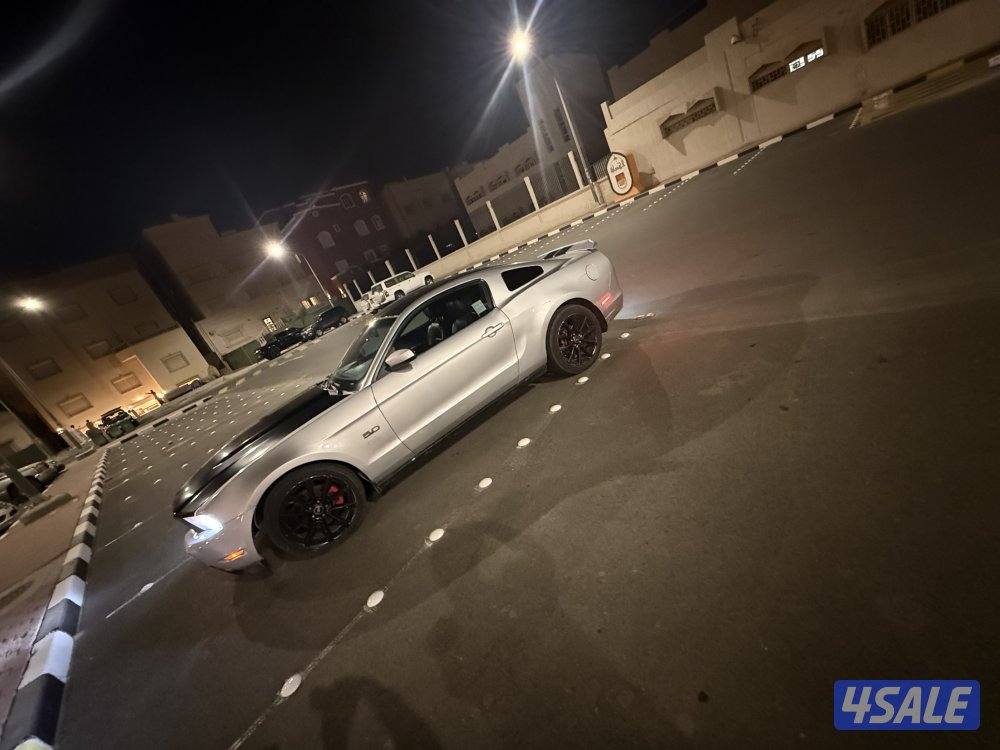 للبيع موستنغ مديل 20101