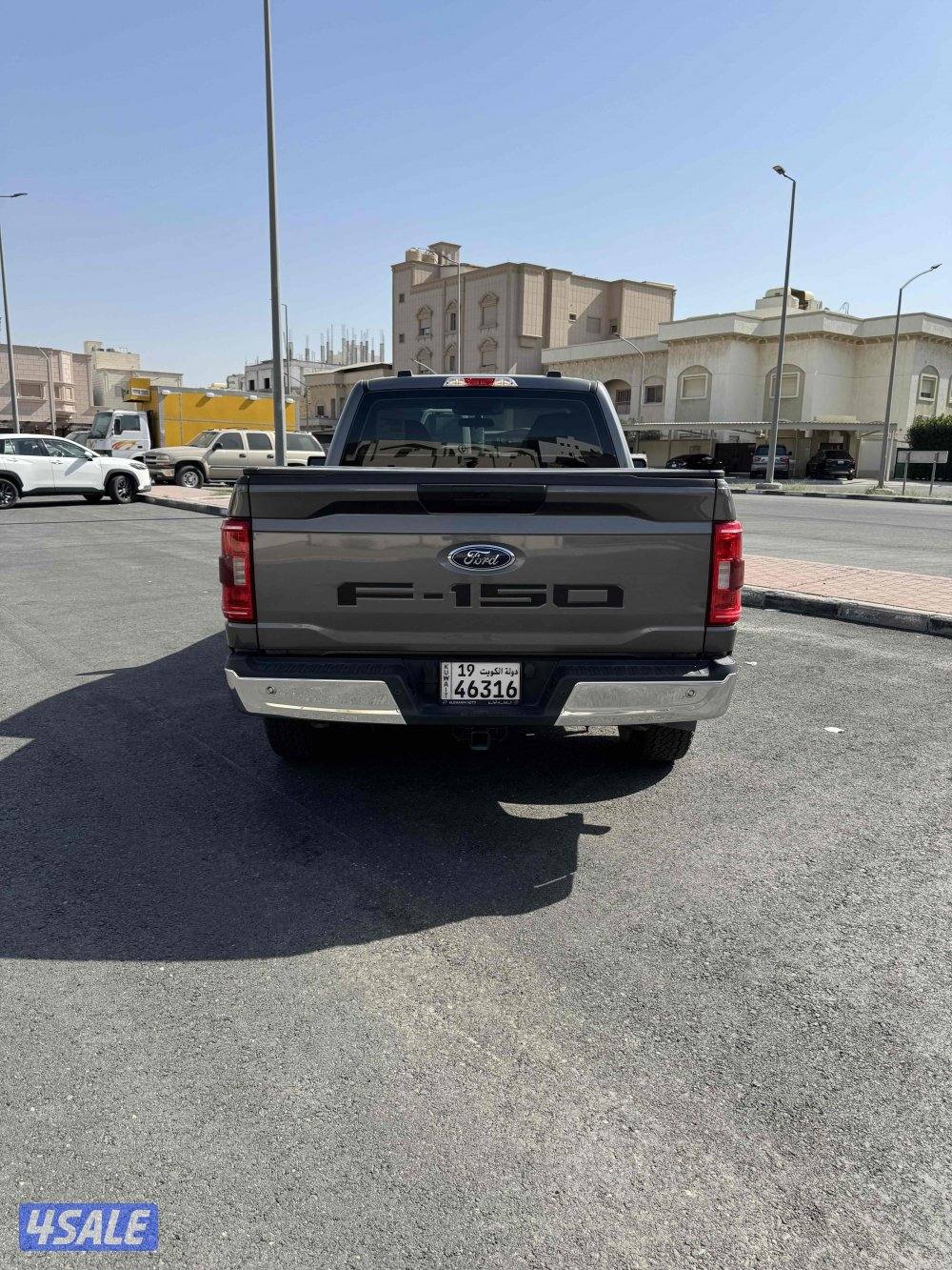 ماشي 152 الف  وشرط الفحص قير مكينه وشاصي والبدي صبغ وكاله وعليه حمايه0