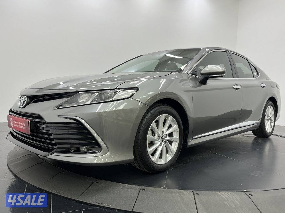 TOYOTA CAMRY GLE 4 CYL MID OPTION1