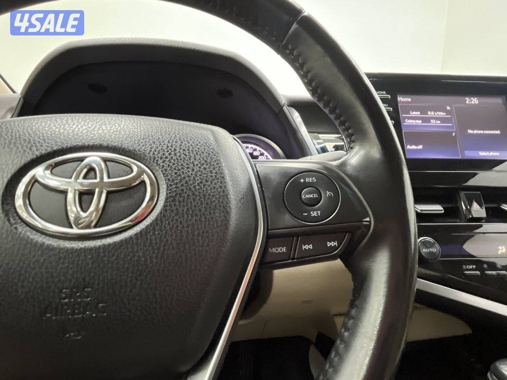 TOYOTA CAMRY GLE 4 CYL MID OPTION7