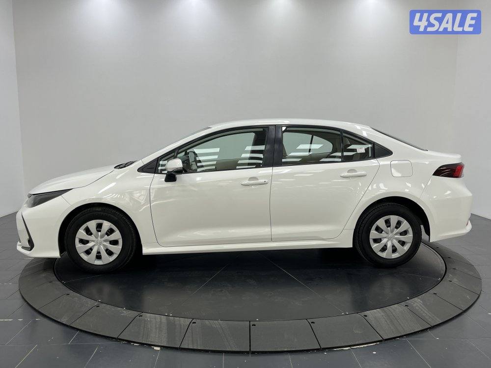 TOYOTA COROLLA 1.6L STANDARD OPTION2