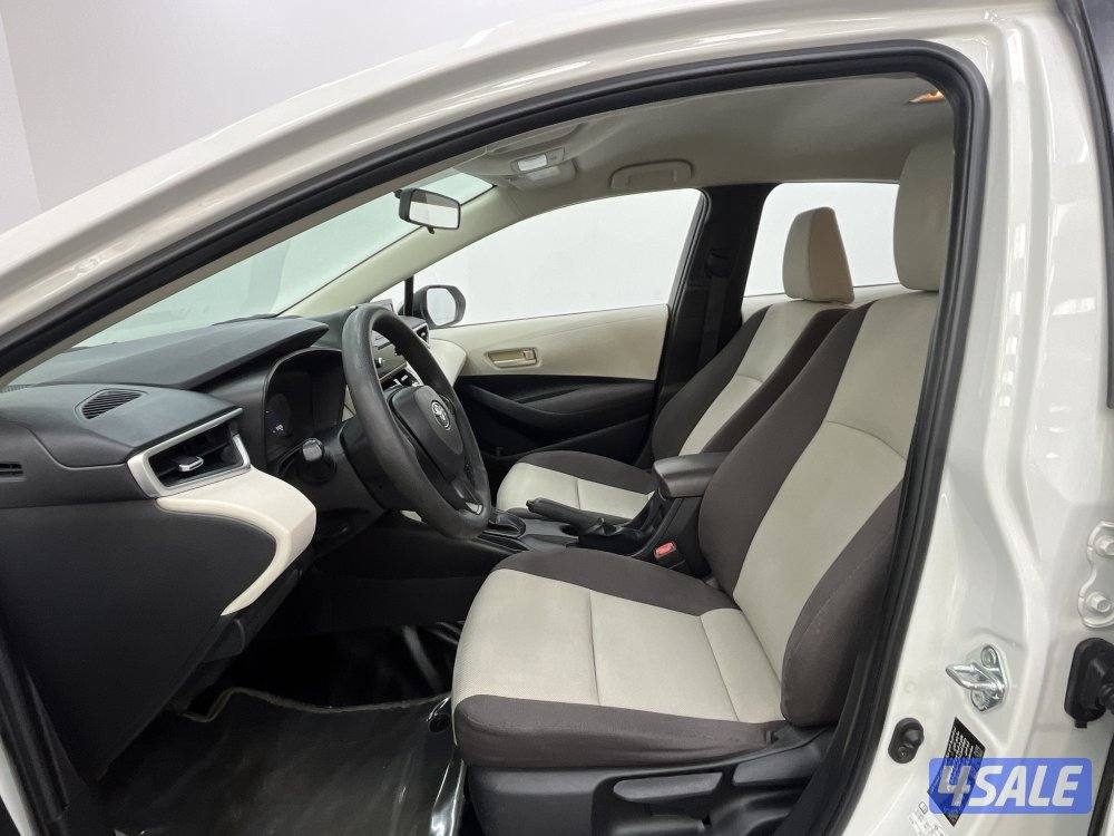 TOYOTA COROLLA 1.6L STANDARD OPTION4