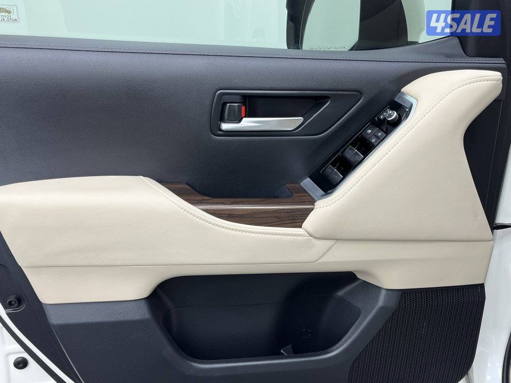 TOYOTA LAND CRUISER GXRAL 6CYL 3.5 TURBO11