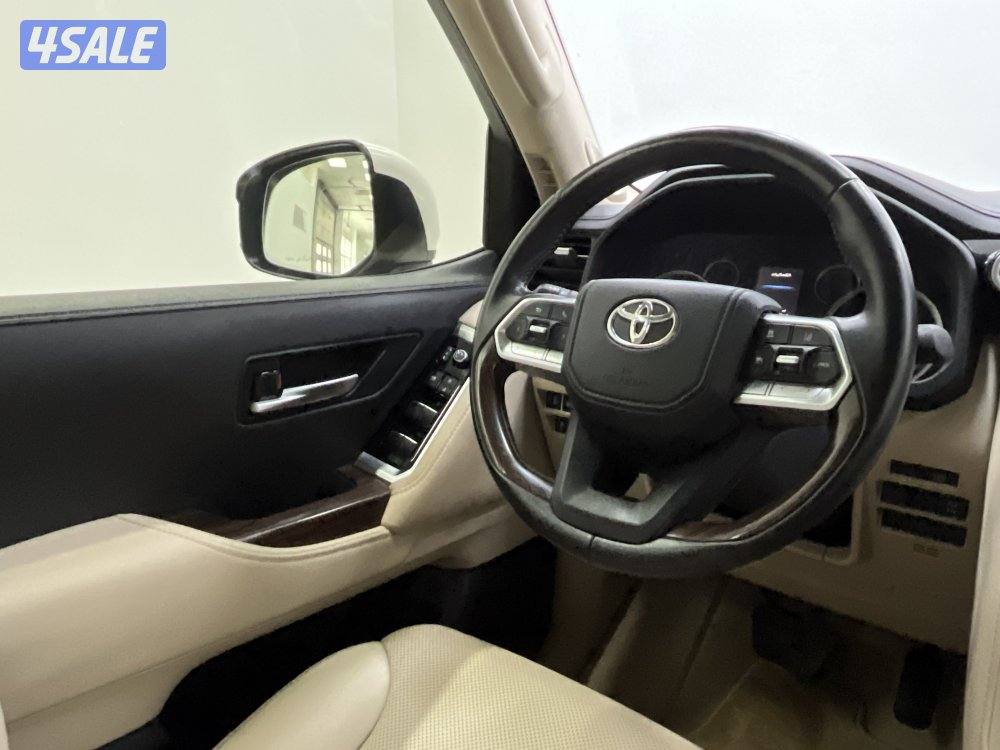 TOYOTA LAND CRUISER GXRAL 6CYL 3.5 TURBO13