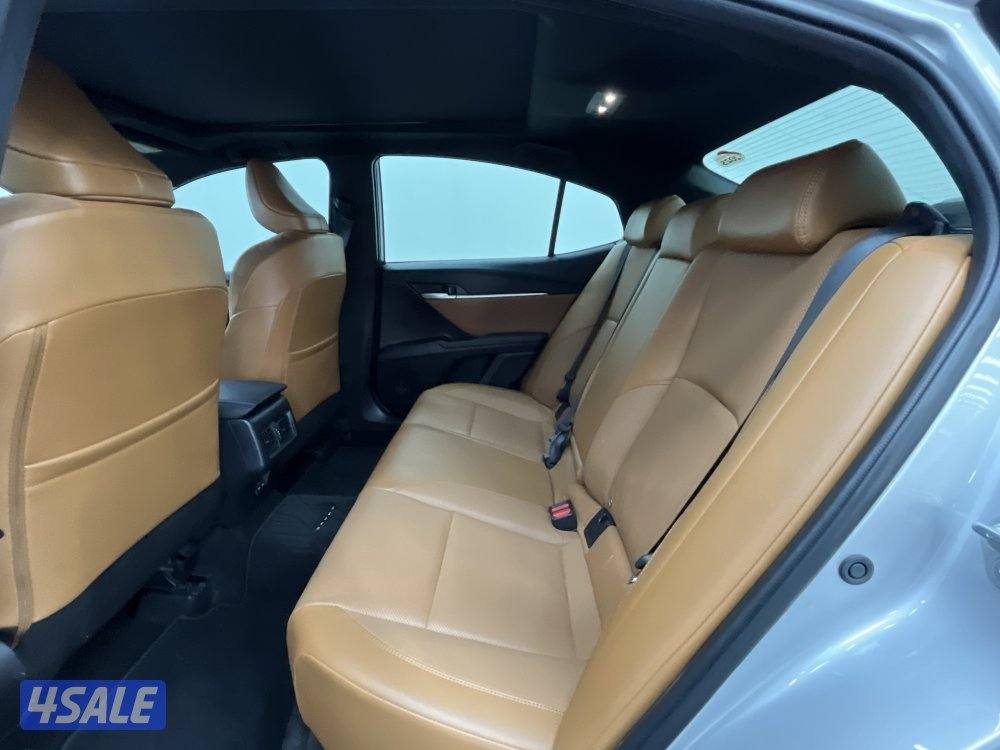 TOYOTA CAMRY 25 YM, CB4-GH3