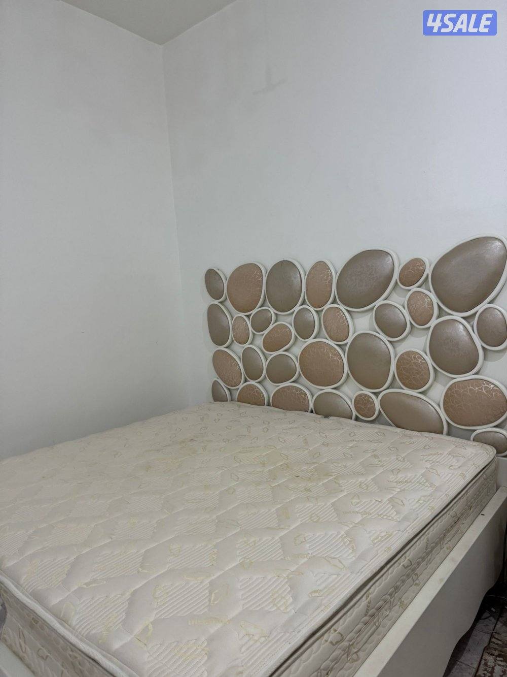 للبيع غرفة نوم محلي3