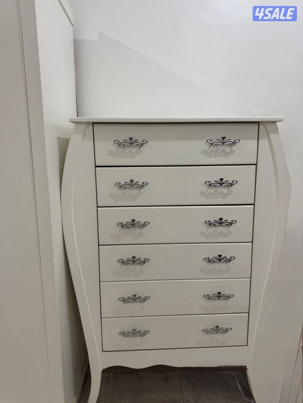 للبيع غرفة نوم محلي6