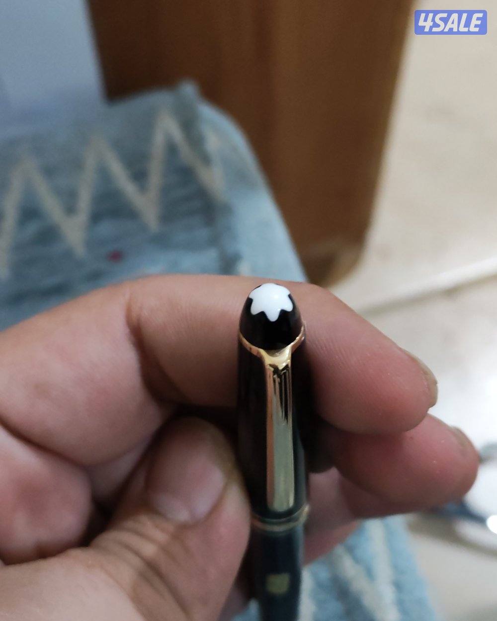 قلم مونت بلانك اصلي ذهب لم يستخدم بحالة الجديد2