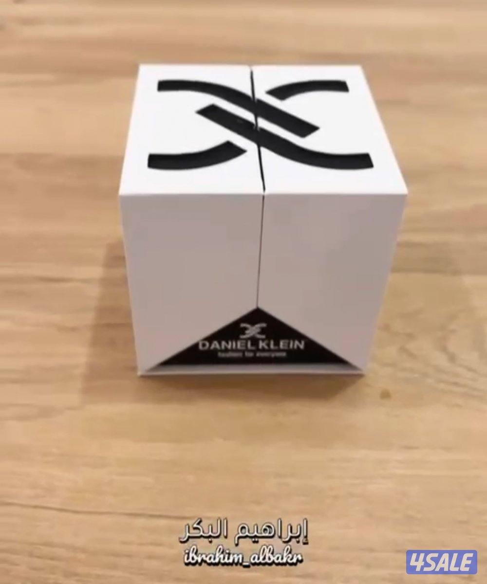 بيع جملة ساعات رجالية ونسائية أصلية وجناط بعد لاتطوفكم0