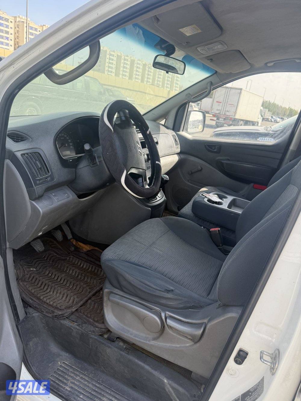 فان اتش ون بوكس مقفل مسجل بدفتر فحصه موجود السيارة ممتازة1