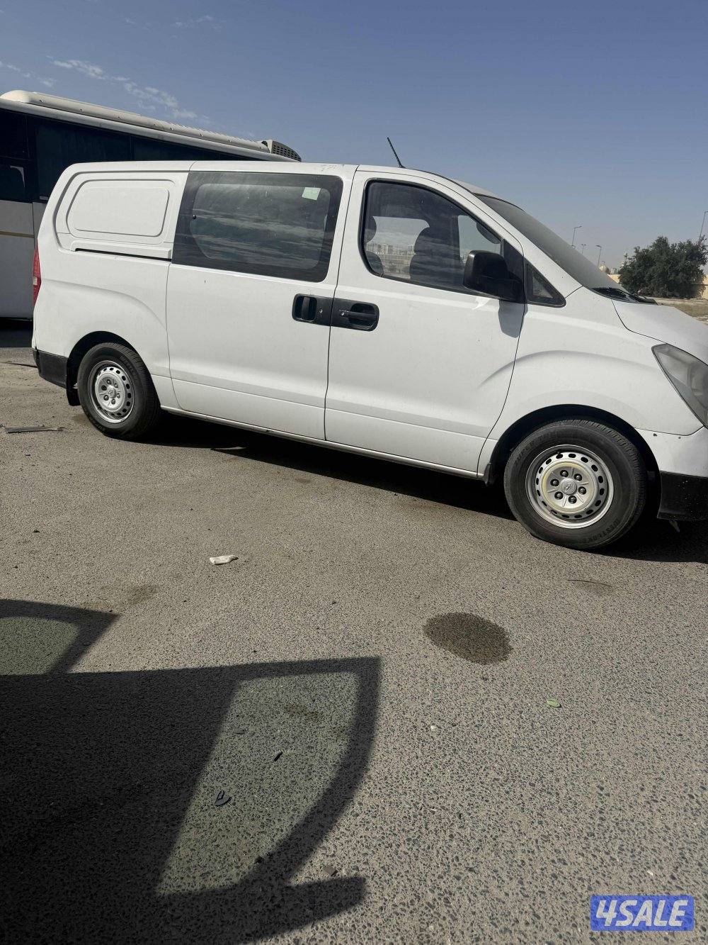 فان اتش ون بوكس مقفل مسجل بدفتر فحصه موجود السيارة ممتازة5