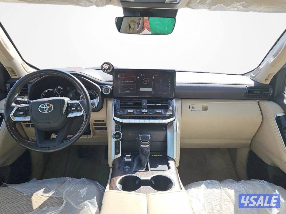 Toyota Land Cruiser4