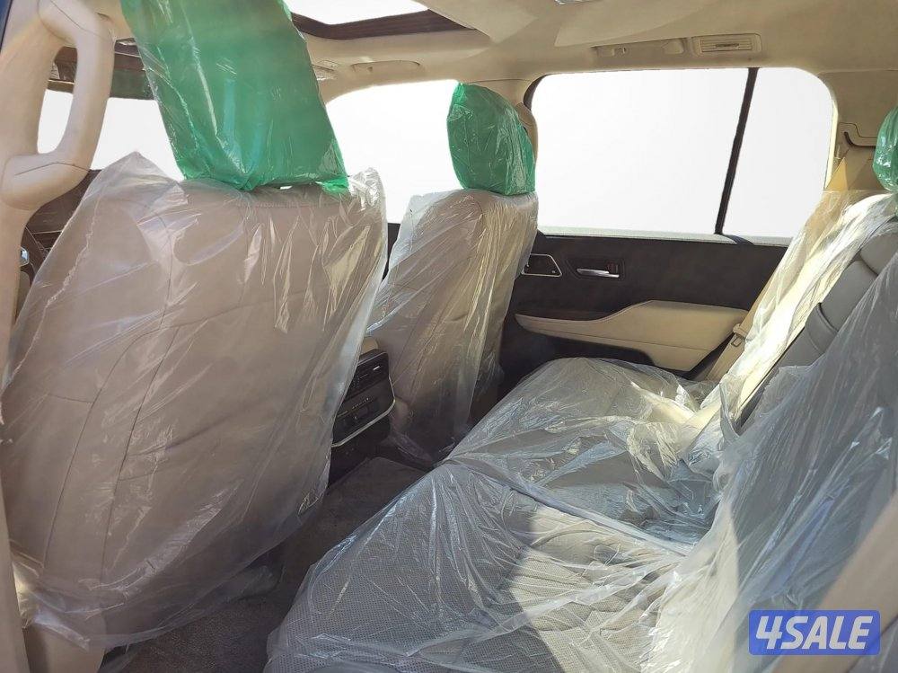 Toyota Land Cruiser5