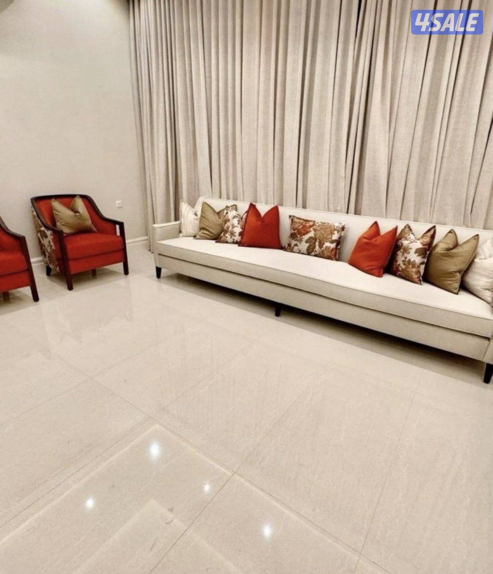 تنجيد وتفصيل ديوانيات ومساند ومطارح وكنب وجلسات وكل الستاير وسجاد8