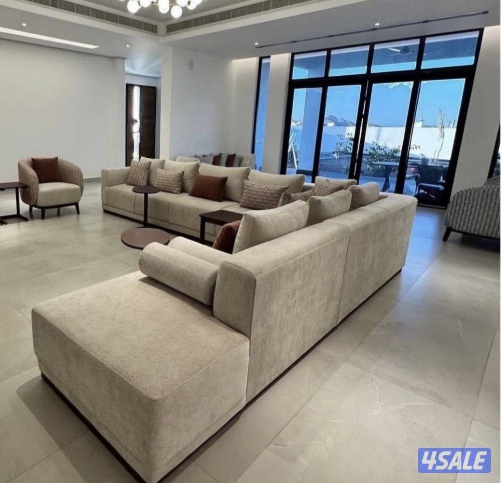 تنجيد وتفصيل ديوانيات ومساند ومطارح وكنب وجلسات وكل الستاير وسجاد9