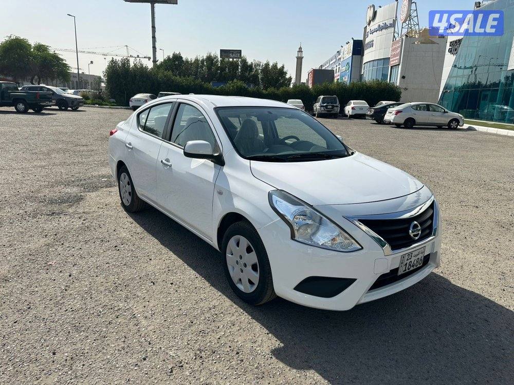 للبيع. نيسان صني 20242