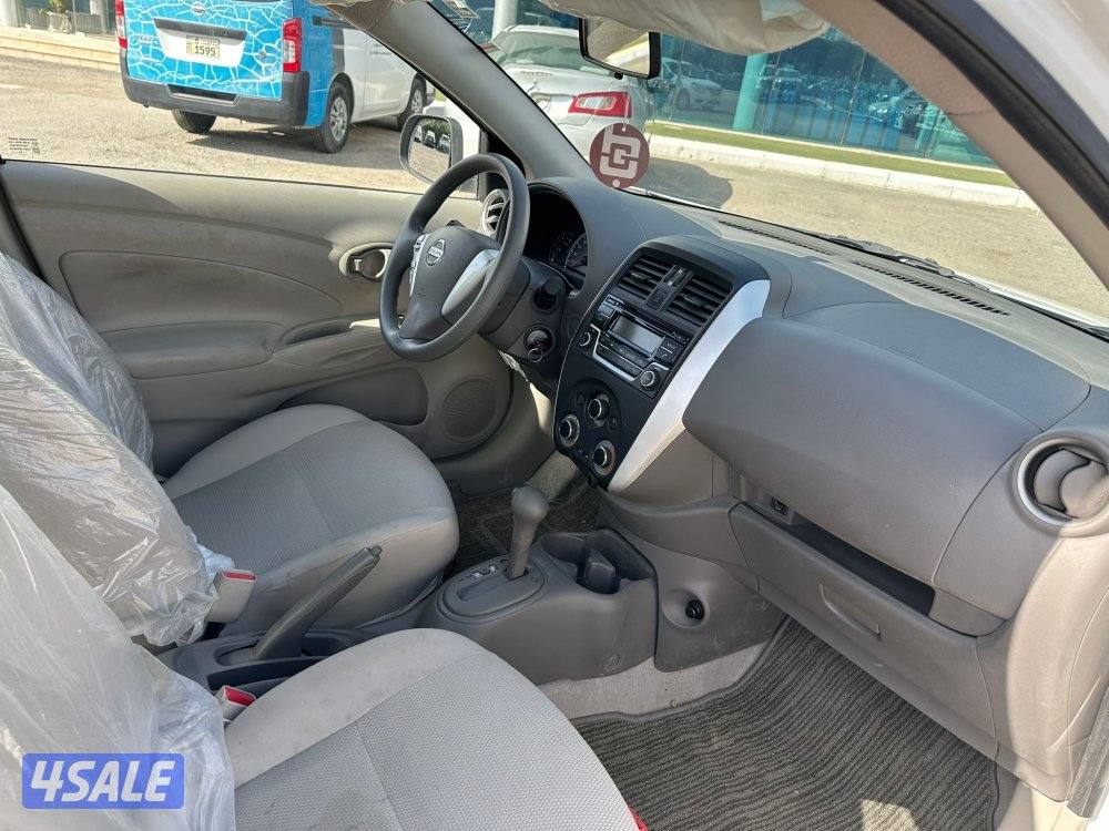 للبيع. نيسان صني 20246