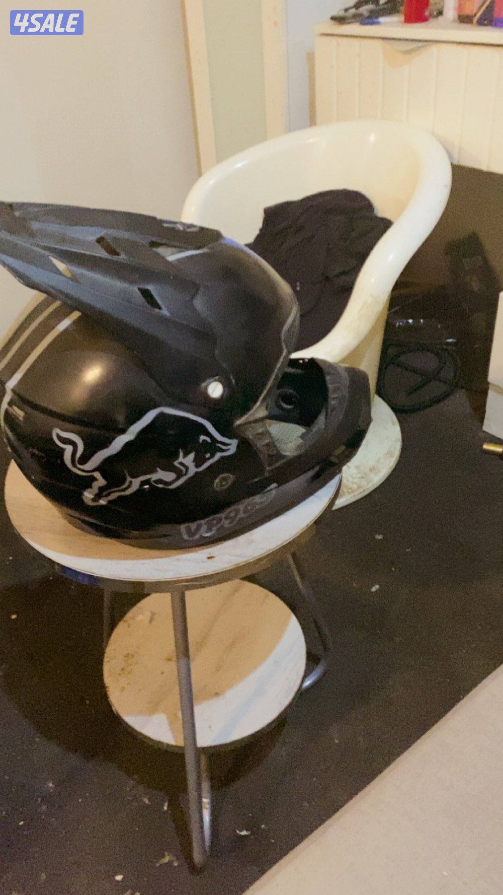 خوذ بحالة ممتازة4