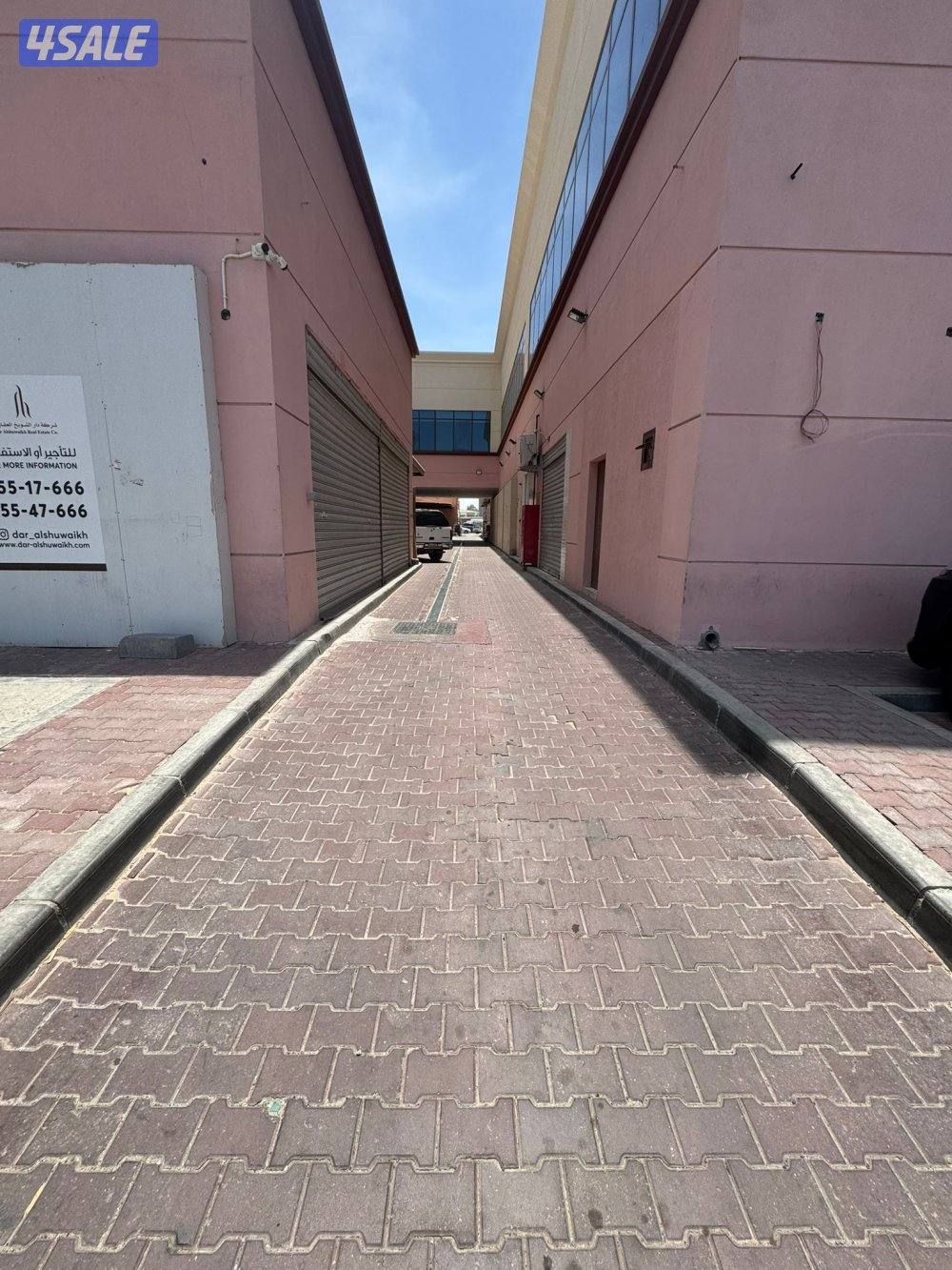 محل للايجار مباشرة على شارع حيوي في الشويخ الصناعية من المالك بدون خلو1